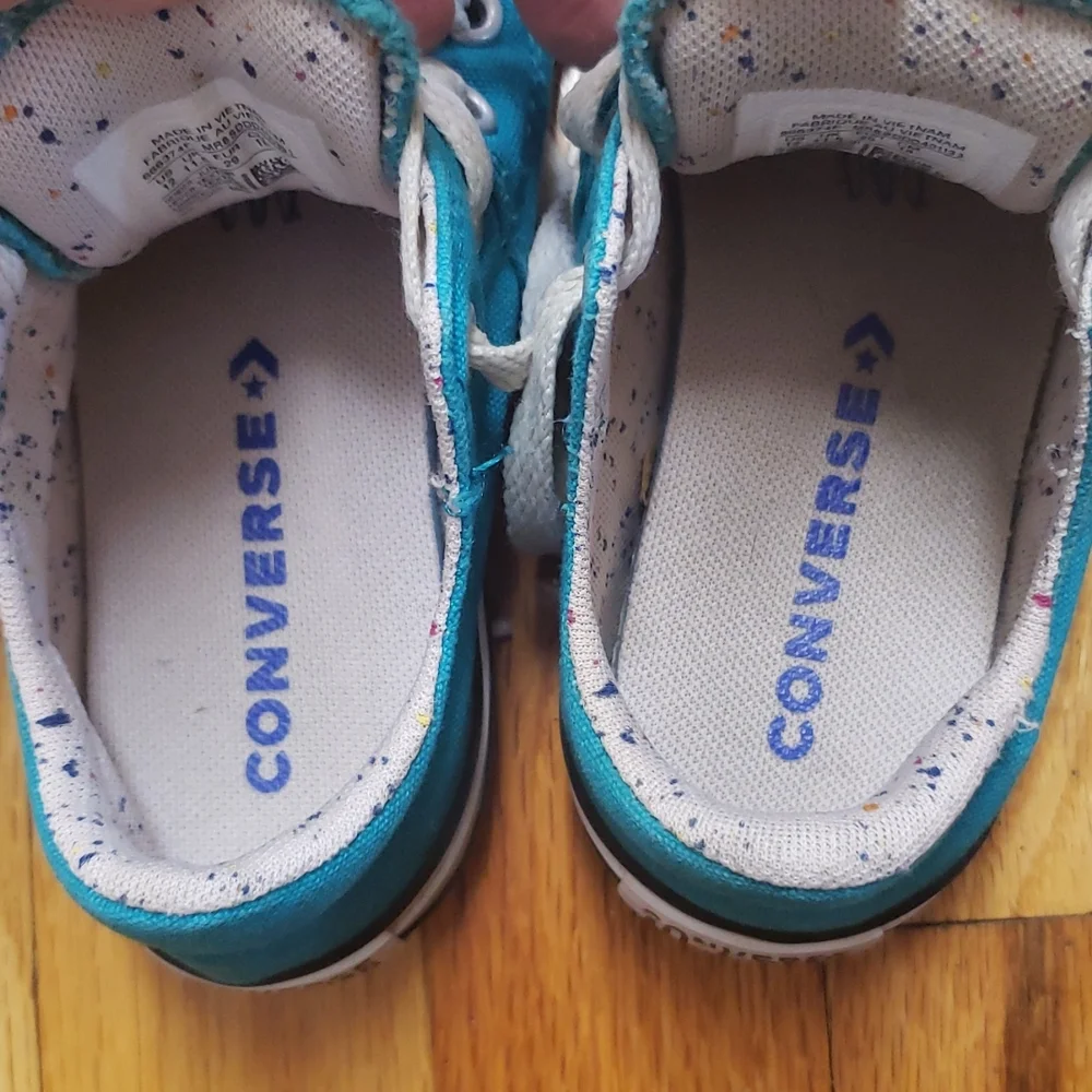 Converse All*Star Youth size 12 Unisex EUC! - Picture 3 of 9